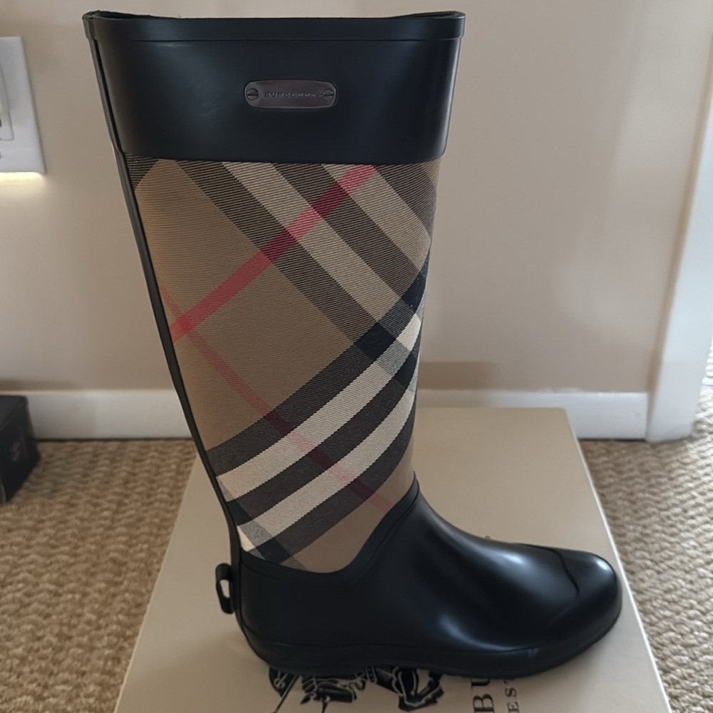 Burberry tall rain boots